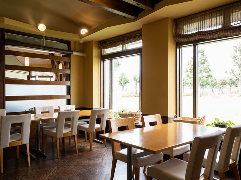 居抜き物件を改装して動線を考えたレイアウトへ